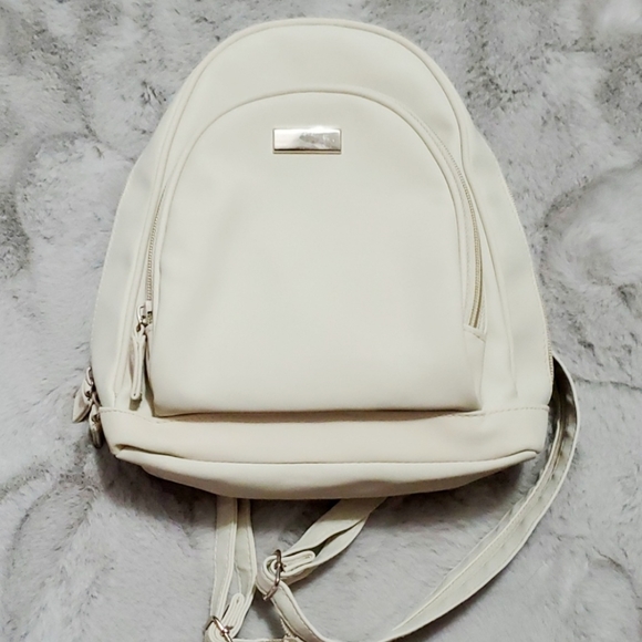 backpack purse with zipper straps